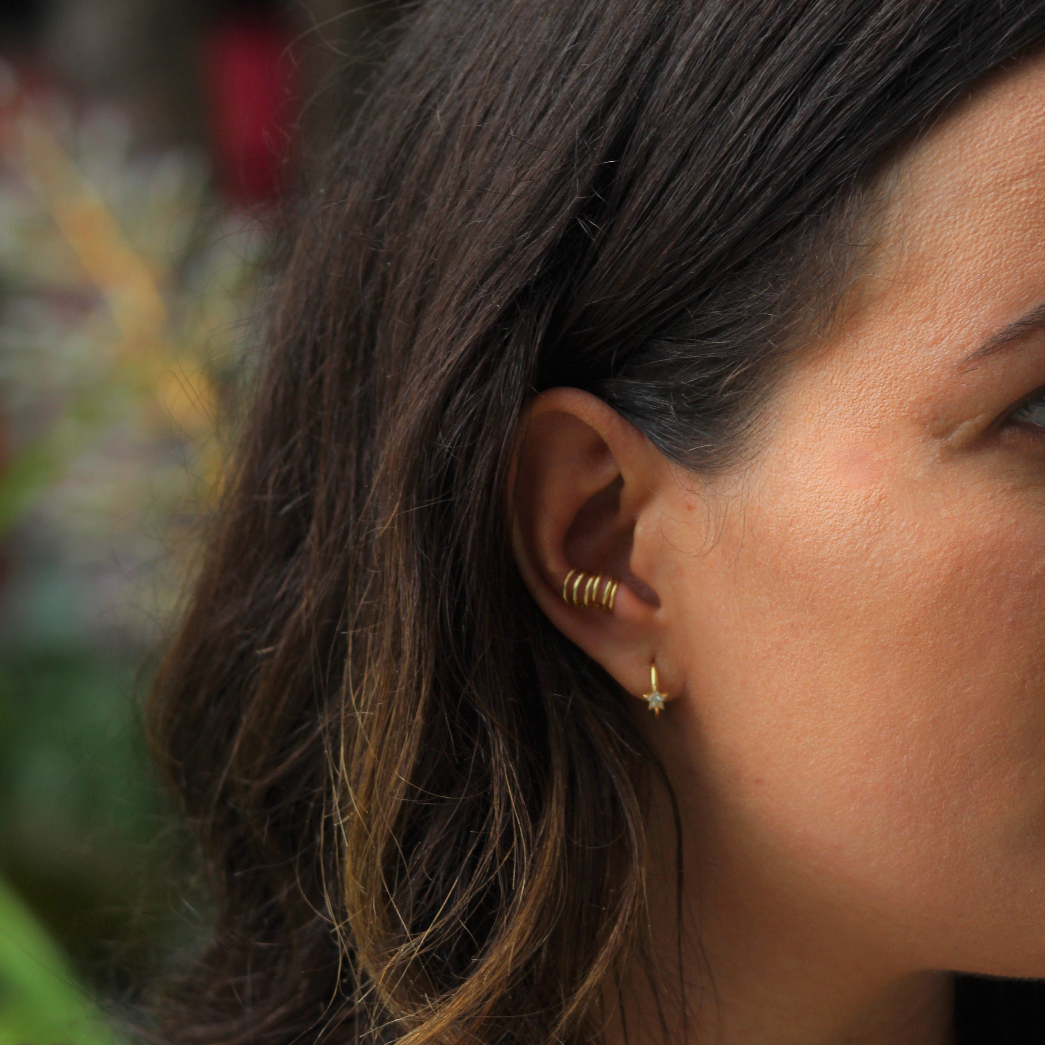 Flirty Claw Cuffs Earring